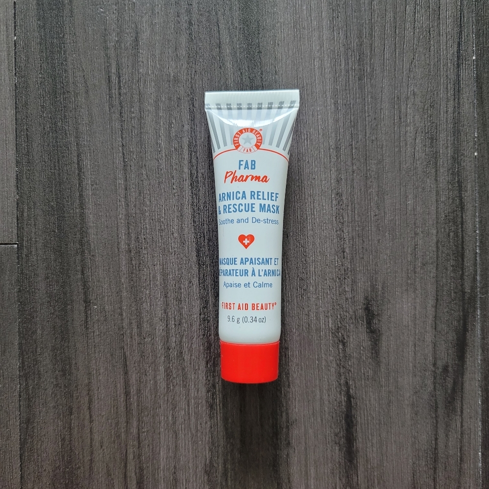 NWOT ♡ FAB Arnica Relief & Rescue Mask